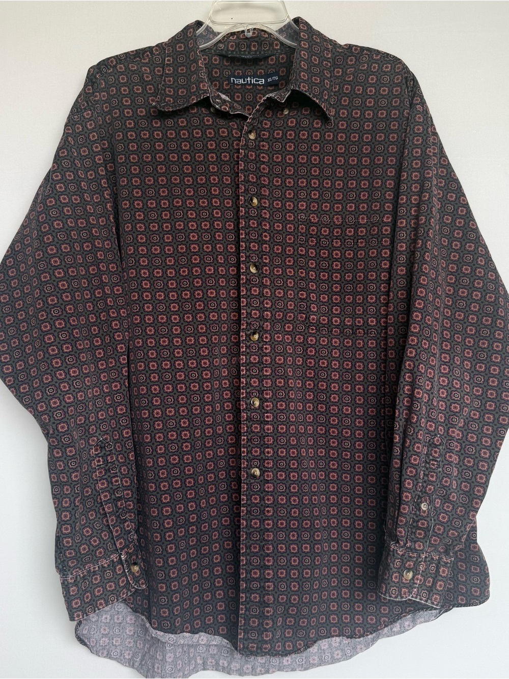 Vintage 90s Nautica Button-Up Baggy Fit Shirt 100% Cotton with Geometric Print